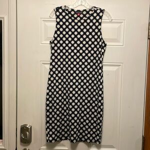 Sleevelesss Vince Camuto dress, size medium